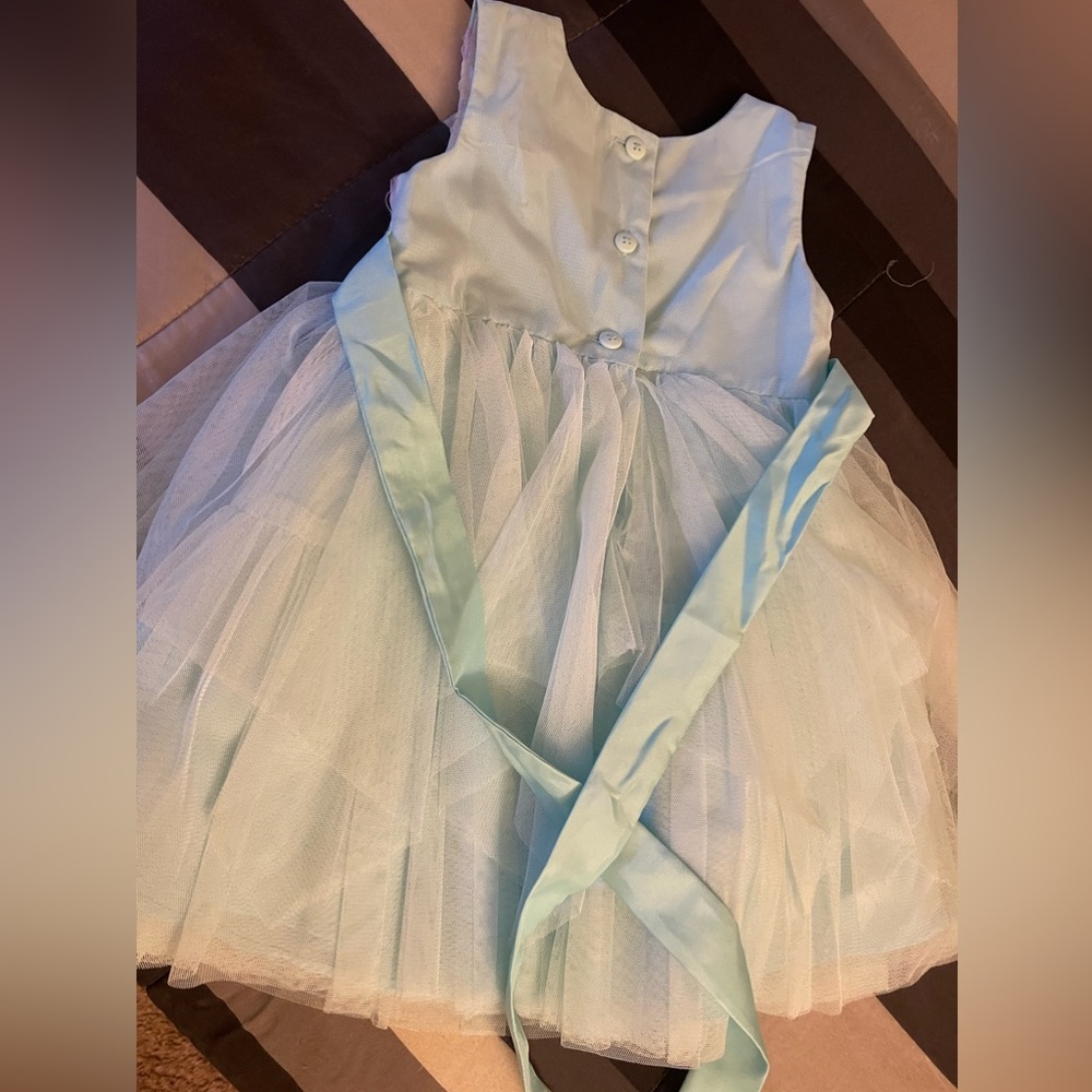 Dress - Picture 2 of 3